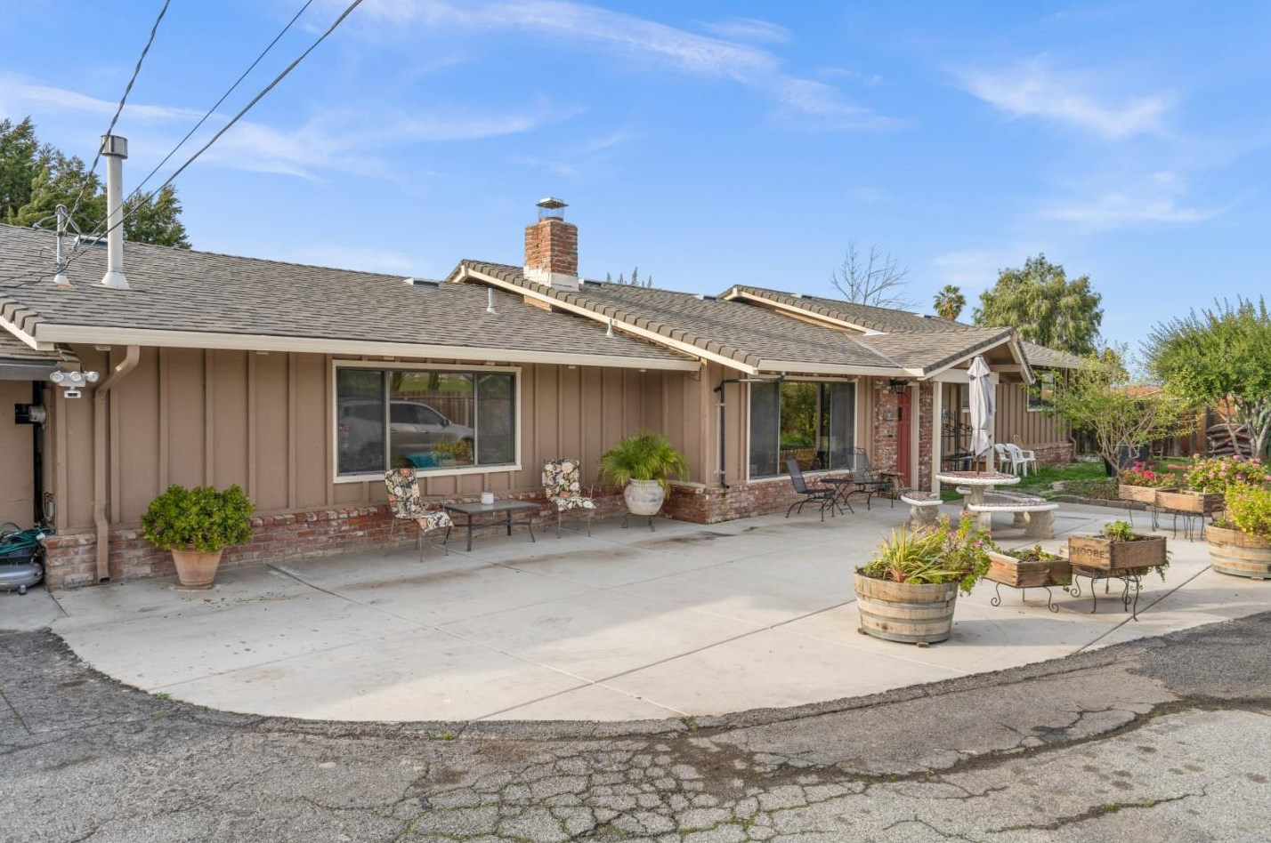 1270 Fairview Rd, Hollister, CA 95023