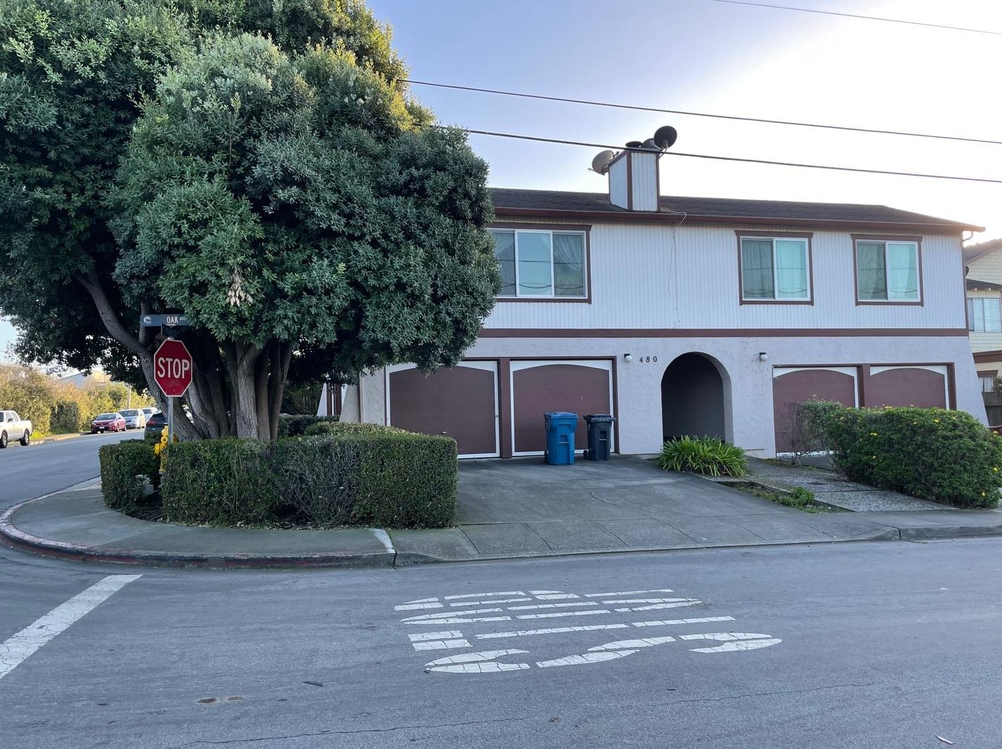 480 Oak Ave, Princeton by the Sea, CA 94019