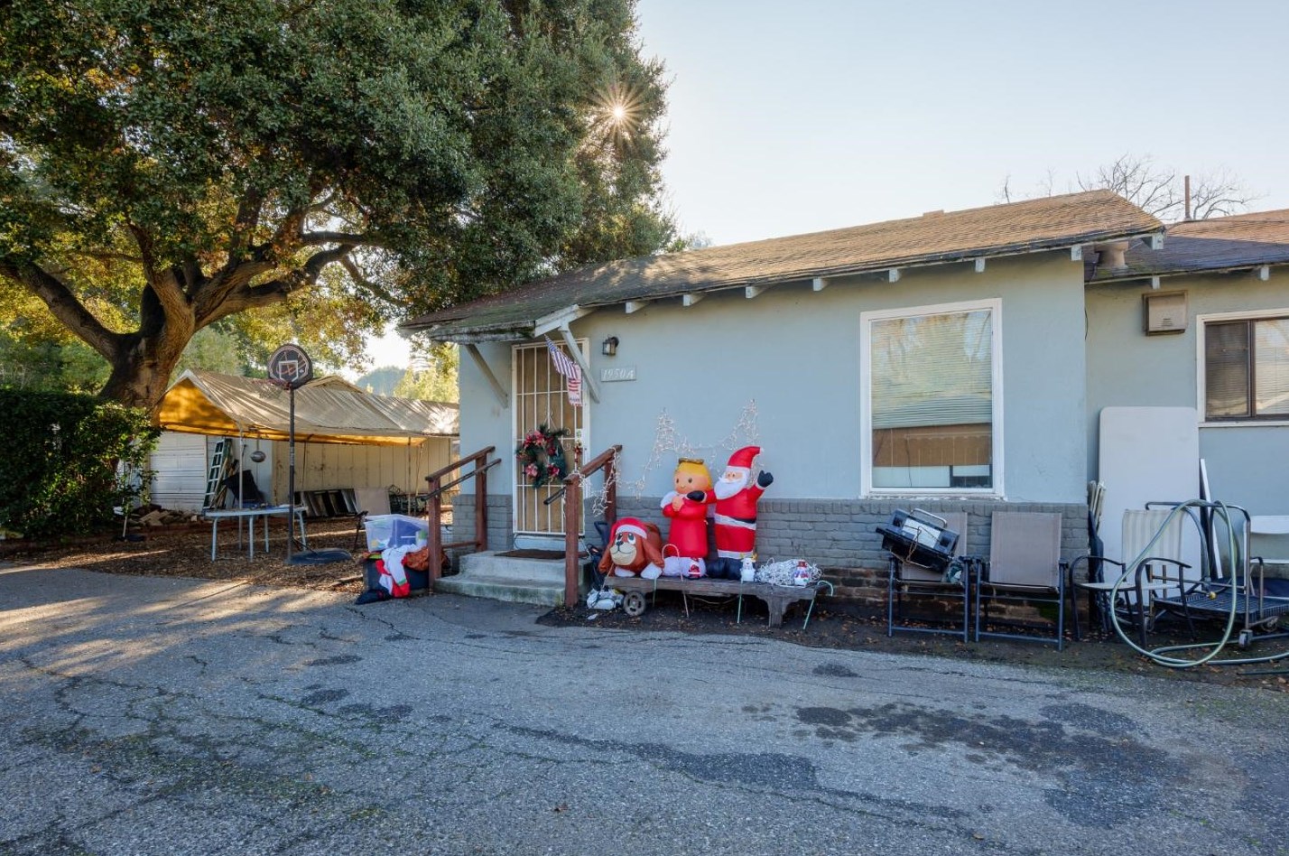 1950 Menalto Ave, Menlo Park, CA 94025-2801