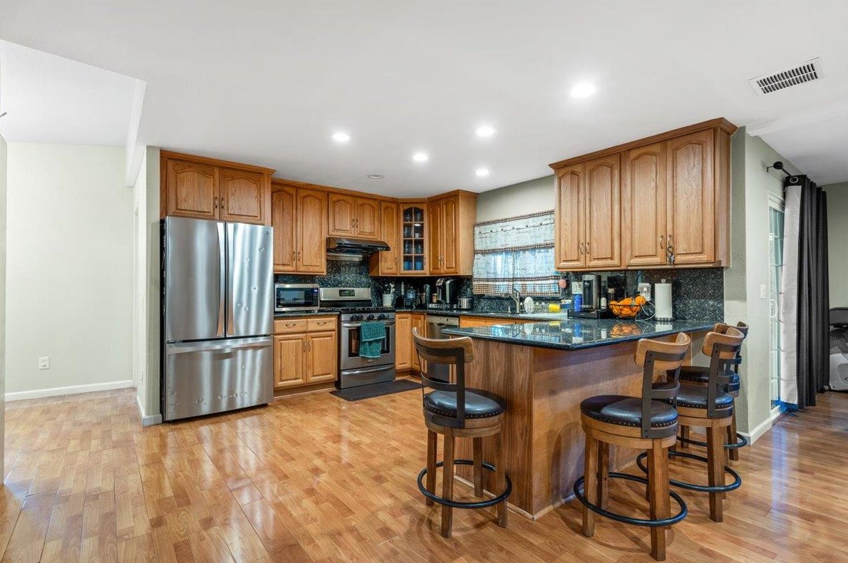 2742 Whispering Hills Dr 2742, San Jose, CA 95148