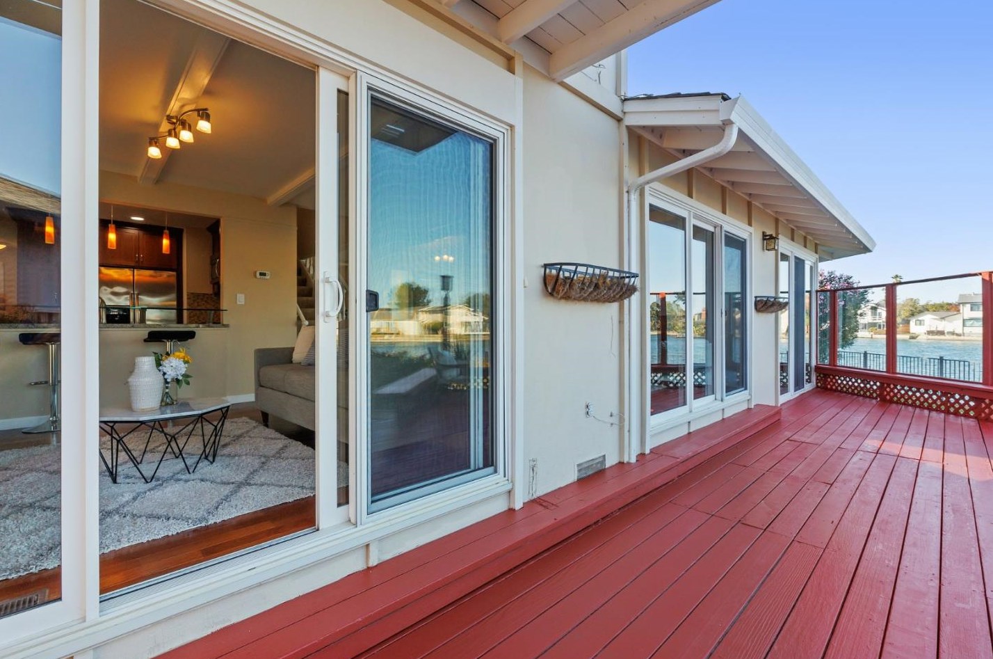 191 Flying Cloud Isle, San Mateo CA  94404-1301 exterior