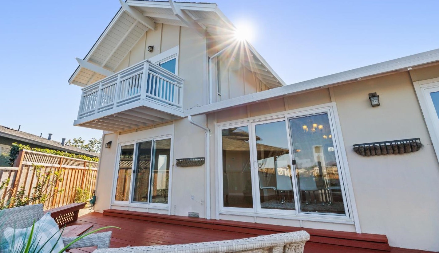 191 Flying Cloud Isle, San Mateo CA  94404-1301 exterior