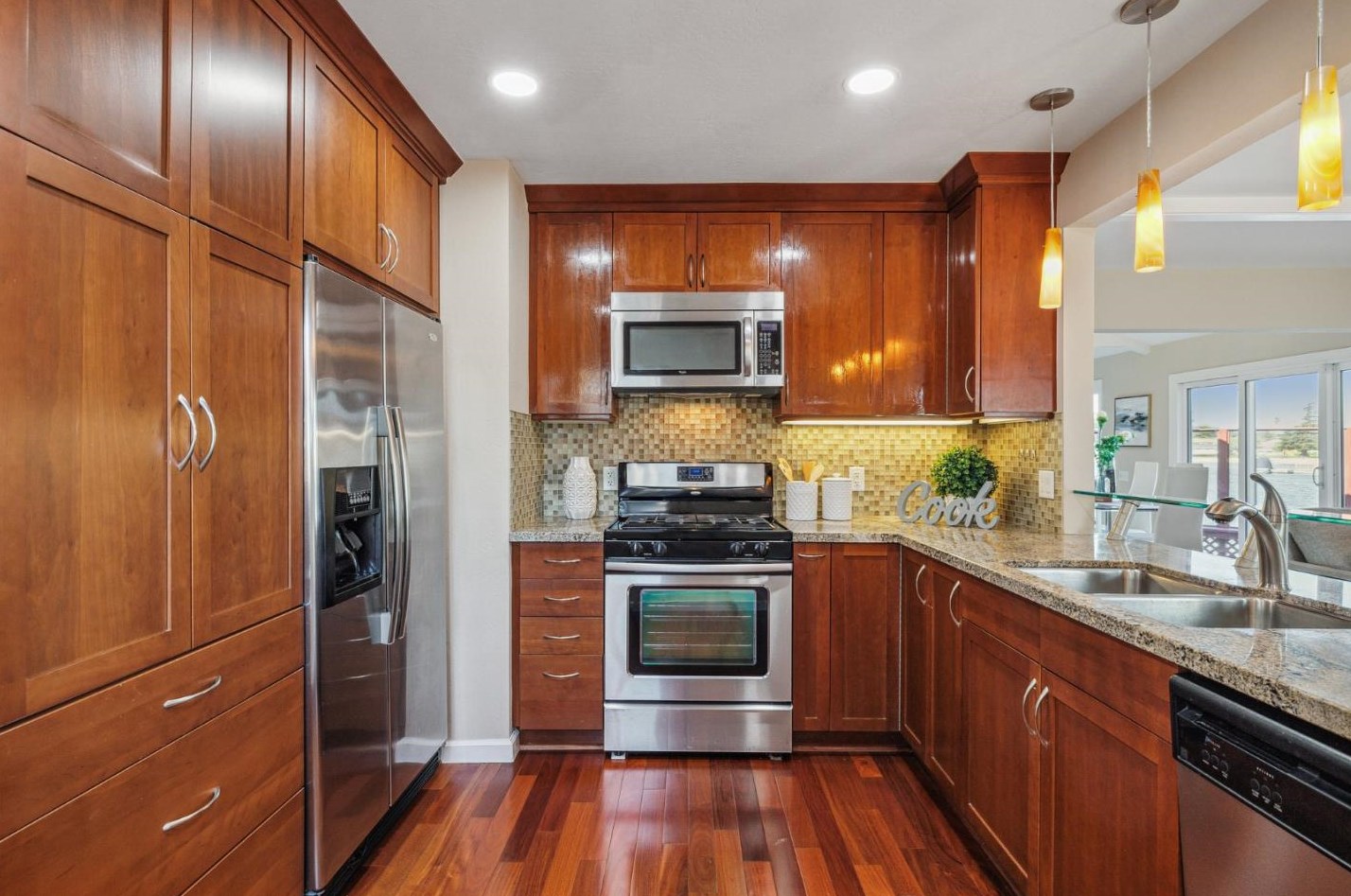 191 Flying Cloud Isle, San Mateo CA  94404-1301 exterior