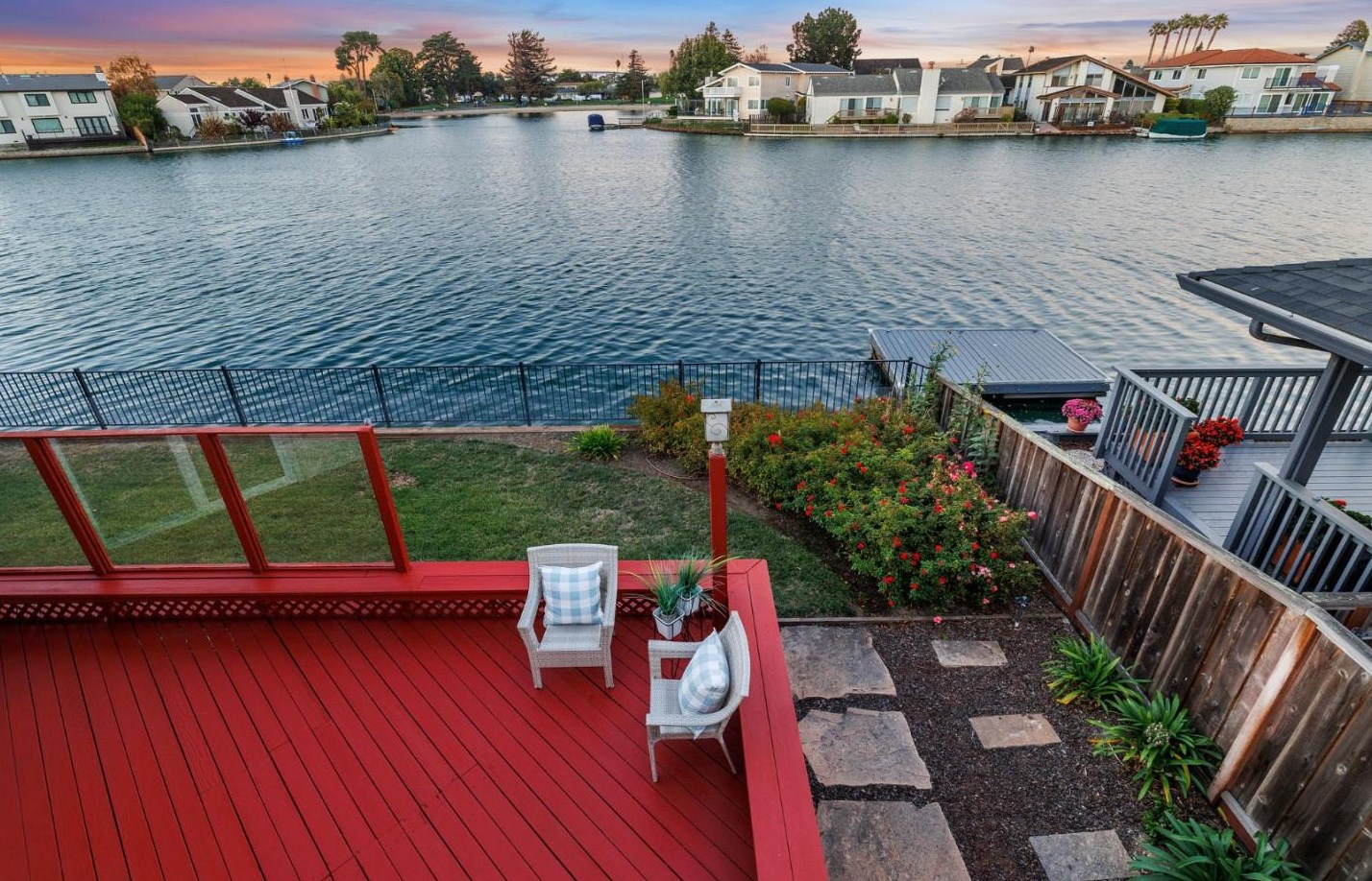 191 Flying Cloud Isle, San Mateo CA  94404-1301 exterior