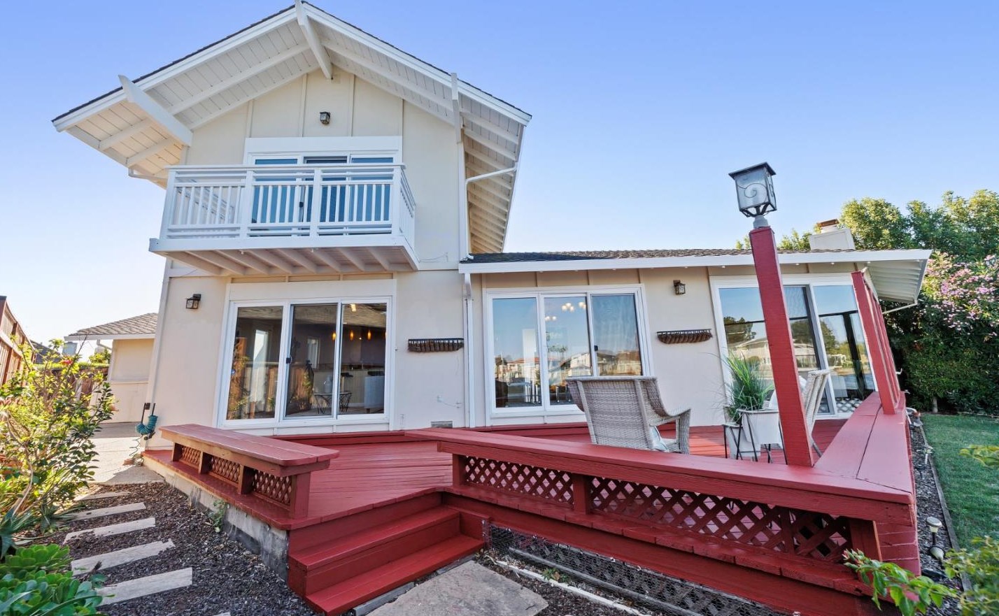 191 Flying Cloud Isle, San Mateo CA  94404-1301 exterior