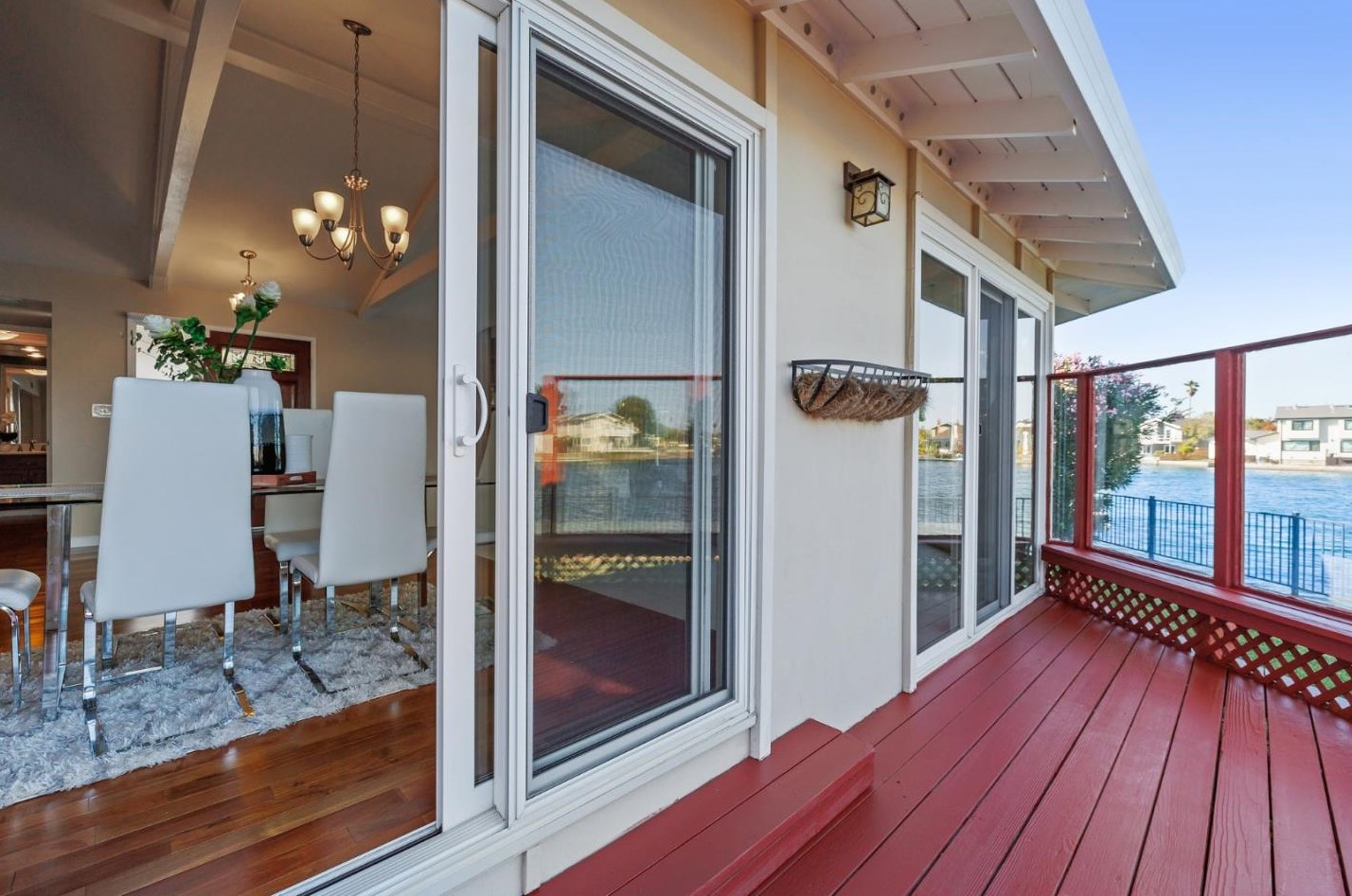 191 Flying Cloud Isle, San Mateo CA  94404-1301 exterior