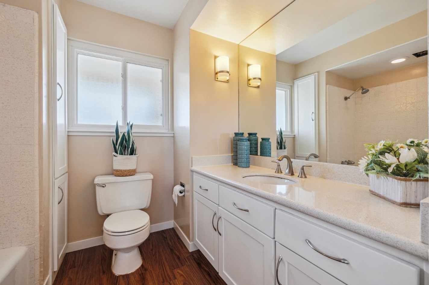 191 Flying Cloud Isle, San Mateo CA  94404-1301 exterior