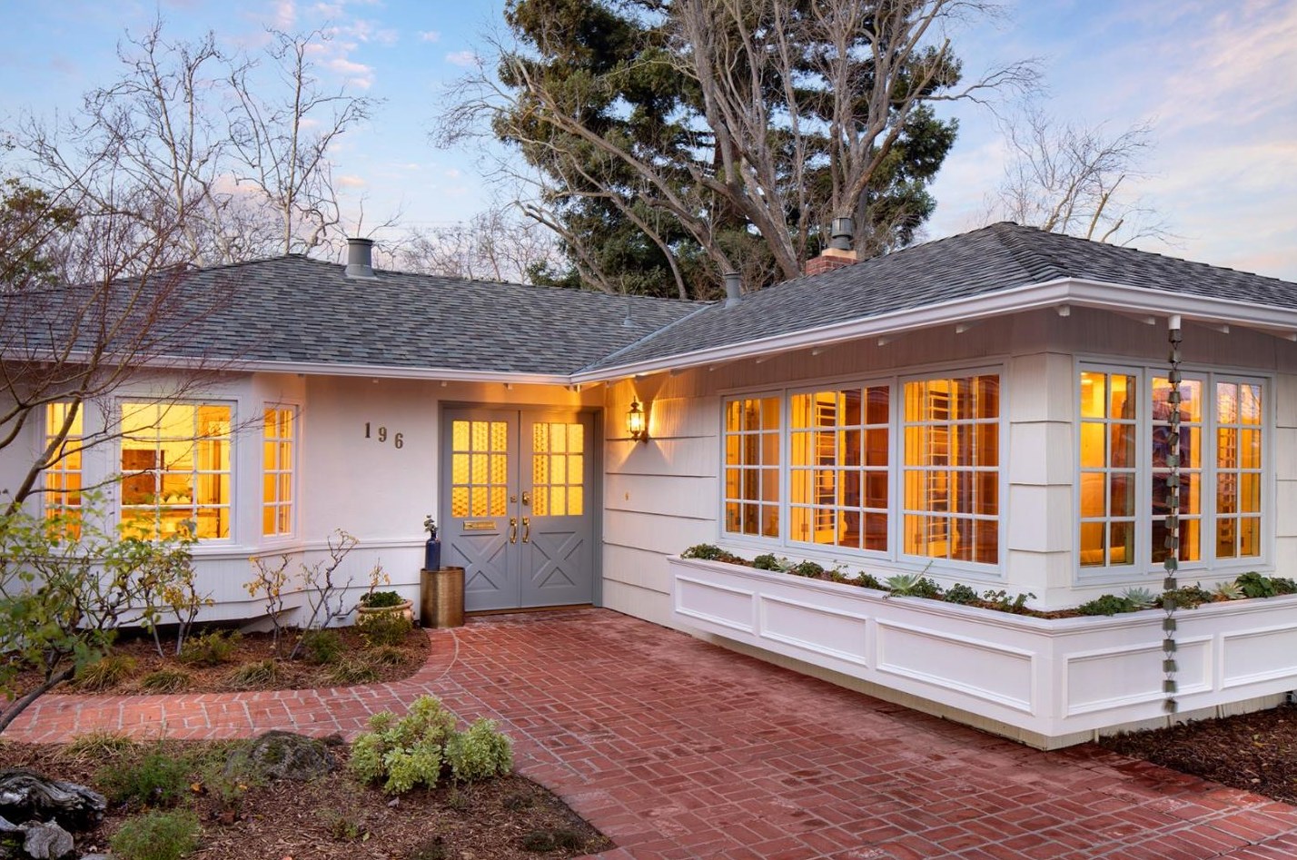 196 Walter Hays Dr, Palo Alto, CA 94303