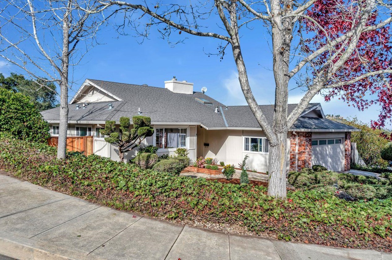 5 Point Pl, San Mateo, CA 94402-3825