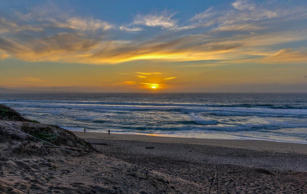 843 Lomita St, Monterey CA  93940-4461 exterior