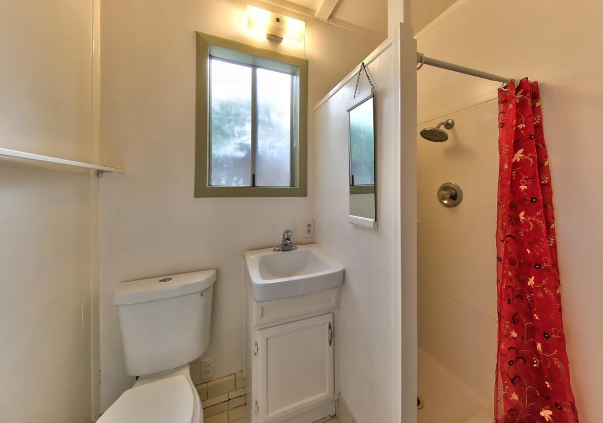 843 Lomita St, Monterey CA  93940-4461 exterior