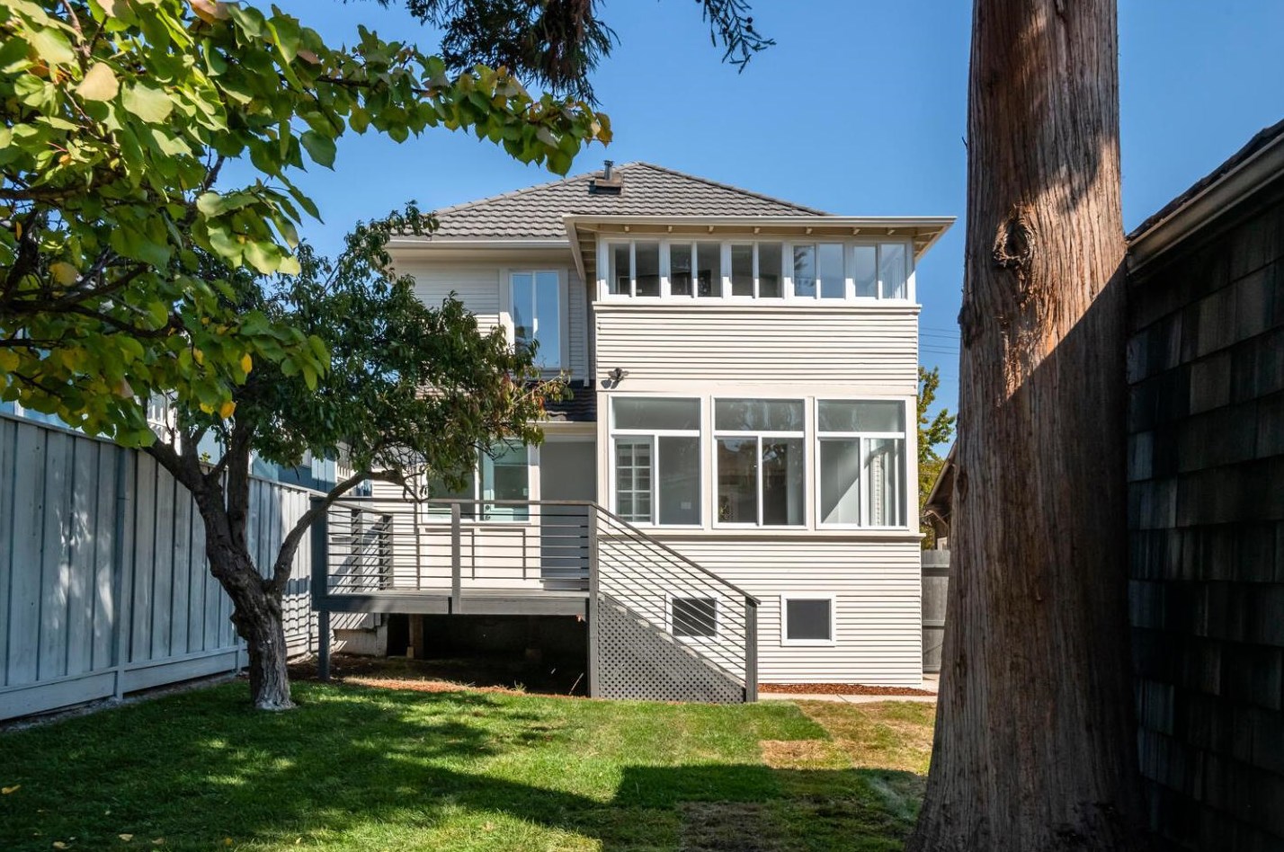 427 Highland Ave, San Mateo CA  94401-2415 exterior