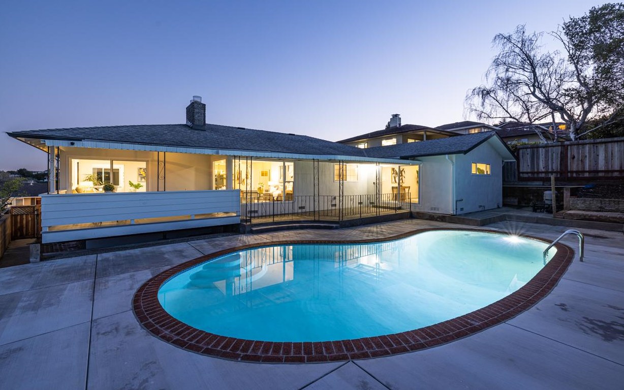 1240 Encina Dr, Millbrae, CA 94030