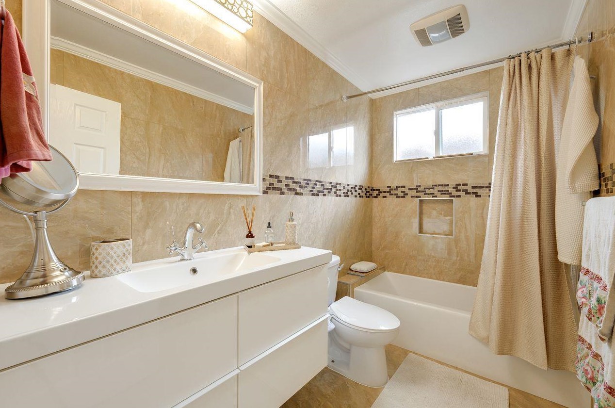 601 Fallon Ave, San Mateo CA  94401-3026 exterior