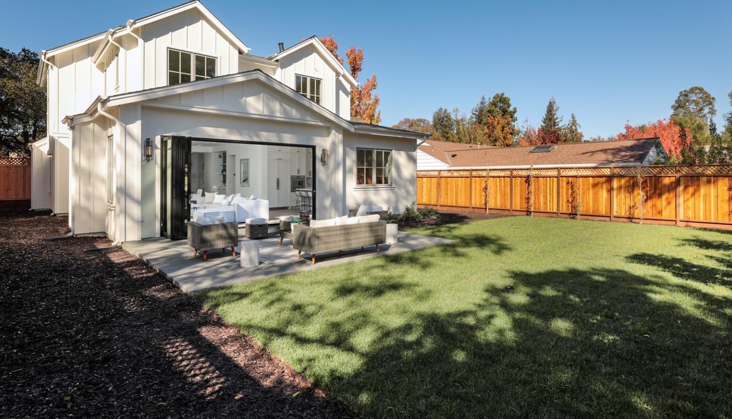 2021 Camino Al Lago, Menlo Park CA  94027-5939 exterior