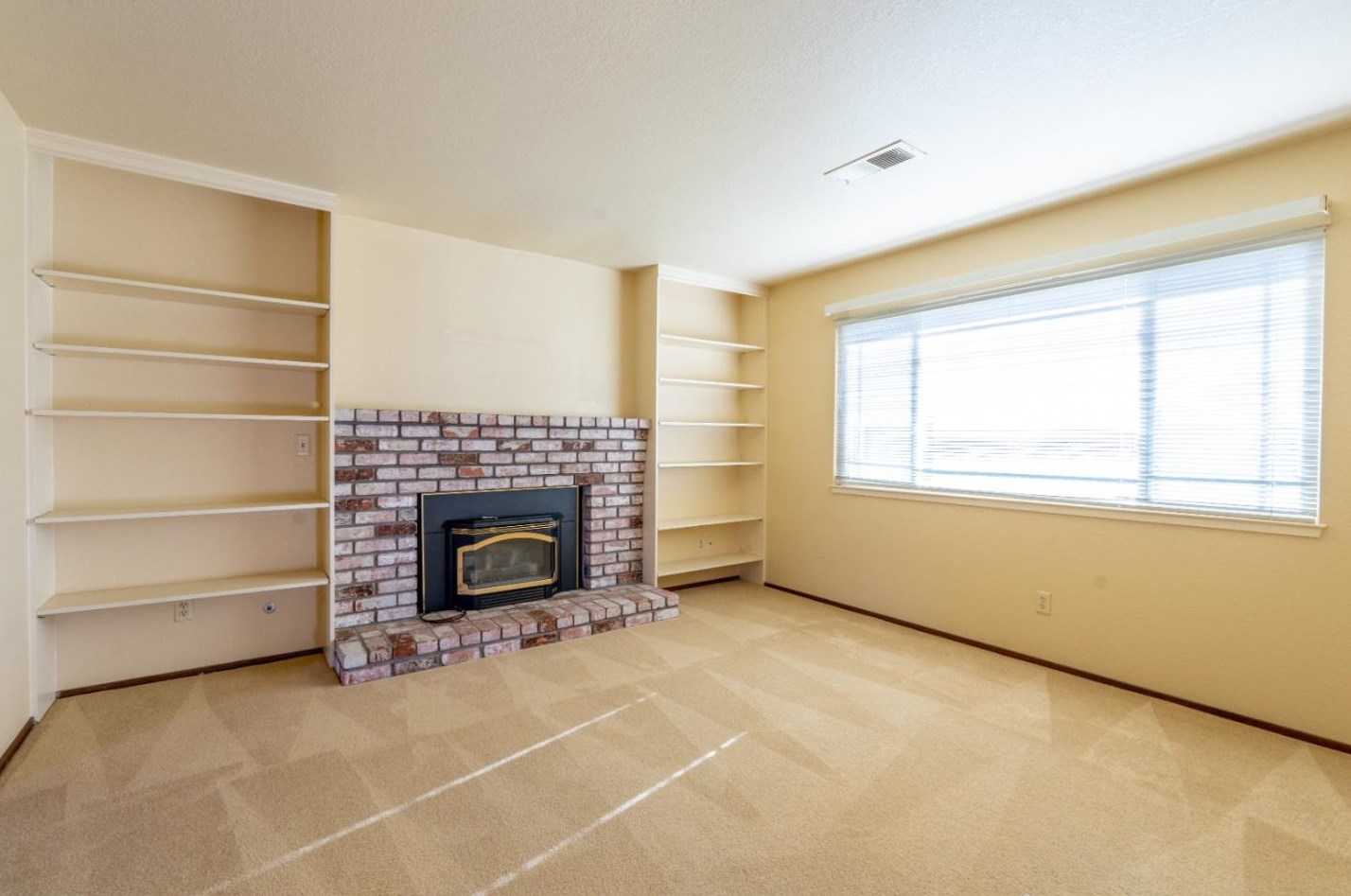3123 Messinger Dr, Marina, CA 93933