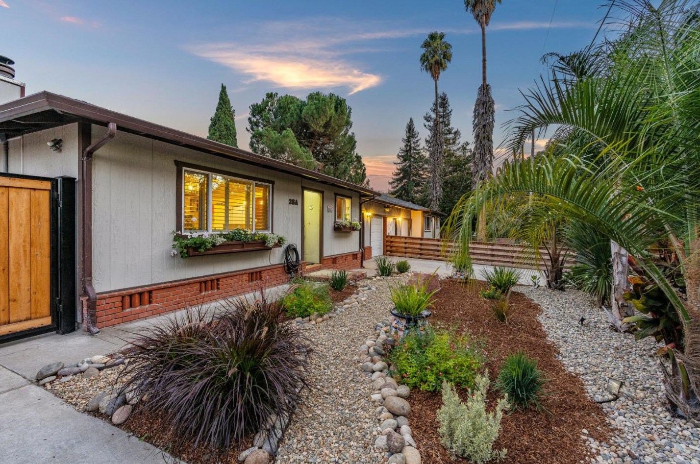 26 Meadow Way, Santa Cruz, CA 95066-3669