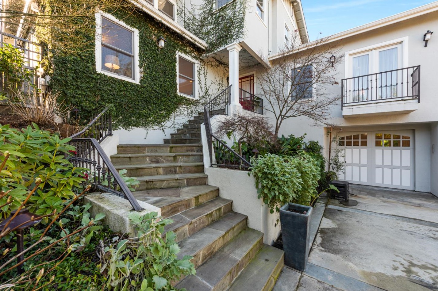123 Dover St, Los Gatos, CA 95032