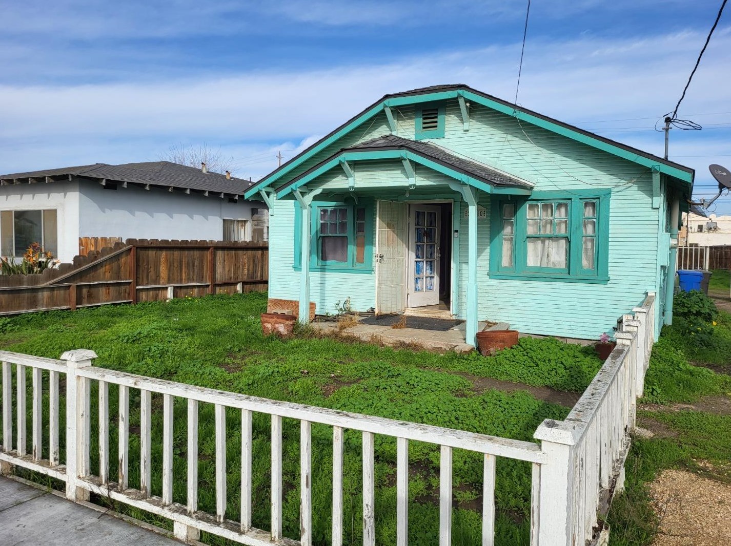 220 9th St, Greenfield, CA 93927