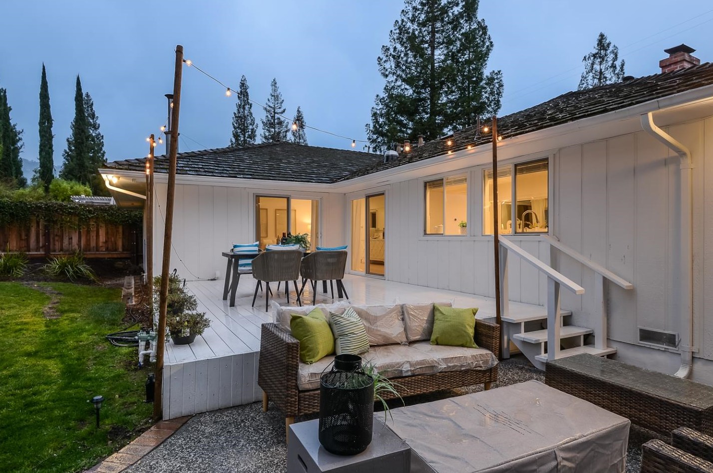 16384 Peacock Ln, Los Gatos CA  95032-4721 exterior