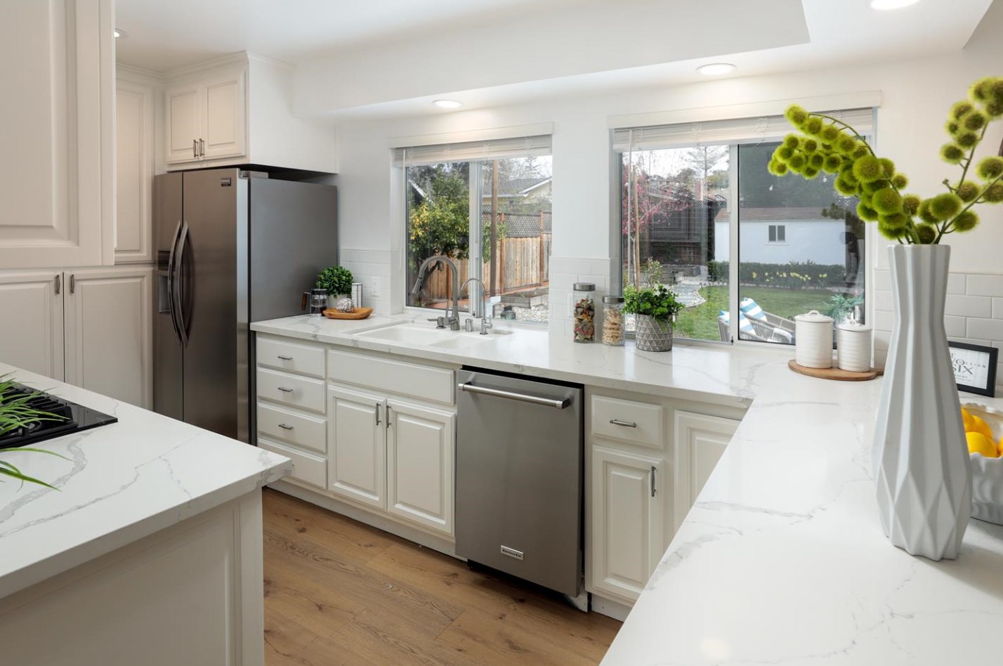 16384 Peacock Ln, Los Gatos CA  95032-4721 exterior