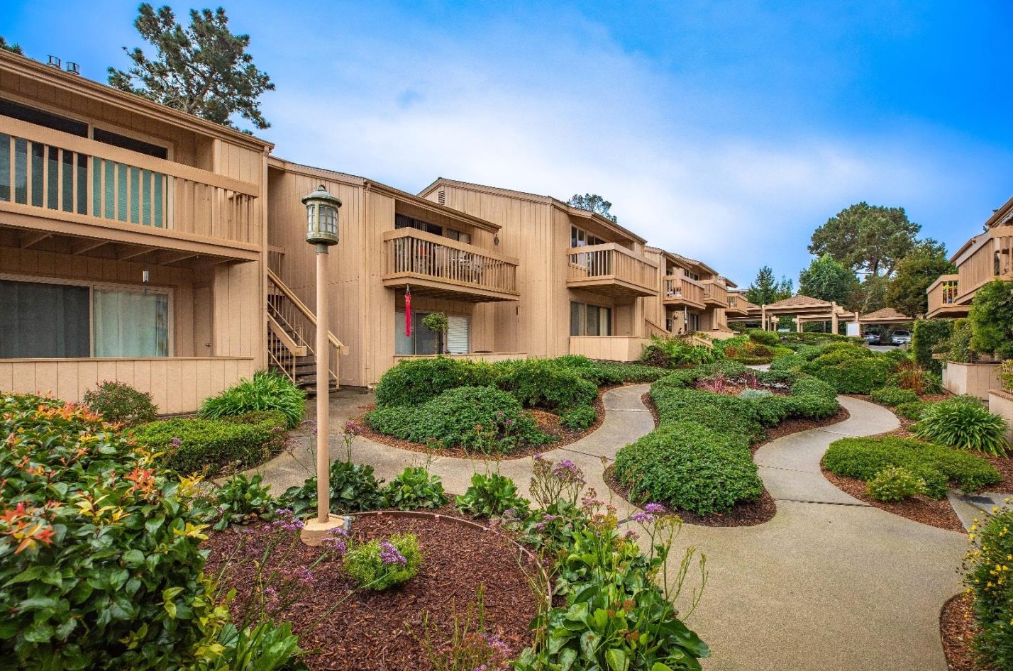 300 Glenwood Cir 258, Monterey, CA 93940