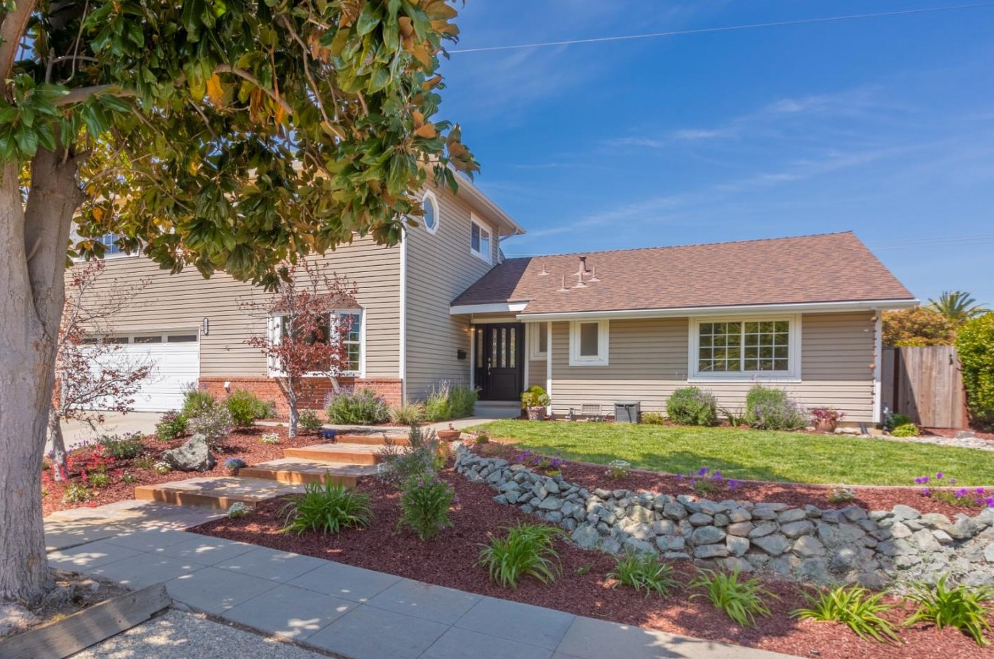 305 Blossom Valley Dr, Los Gatos, CA 95032