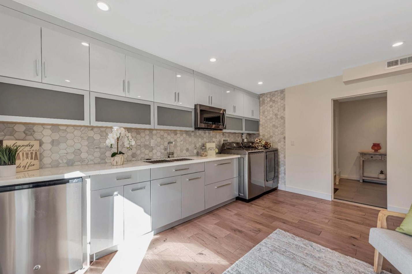180 Princeton St, San Francisco CA  94134-1312 exterior