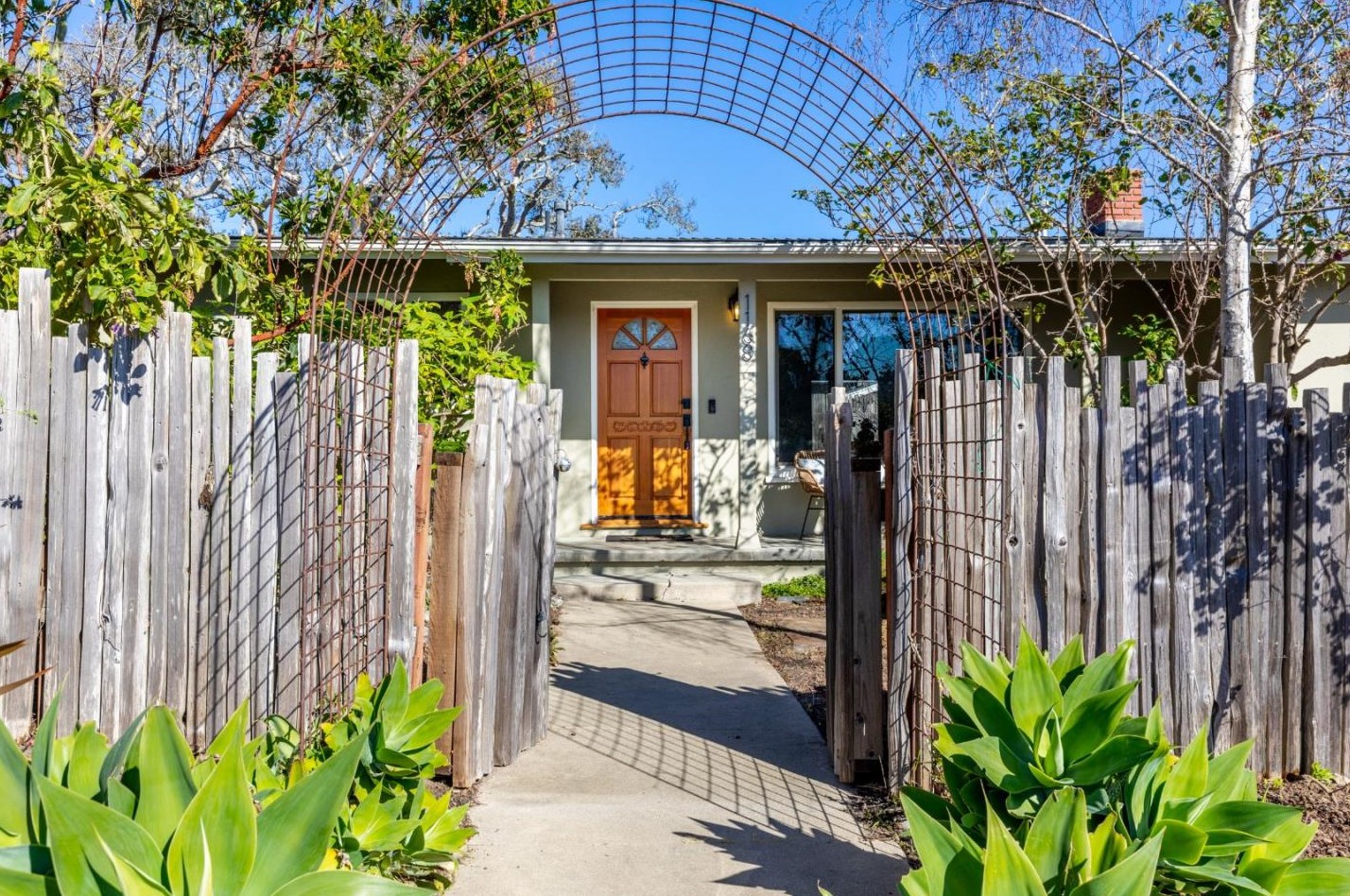 1168 Harrison St, Monterey, CA 93940