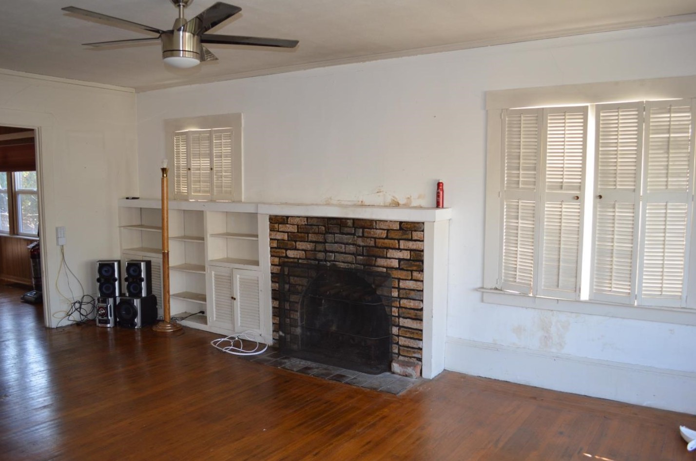 3006 Rawson St, Oakland, CA 94619-3350