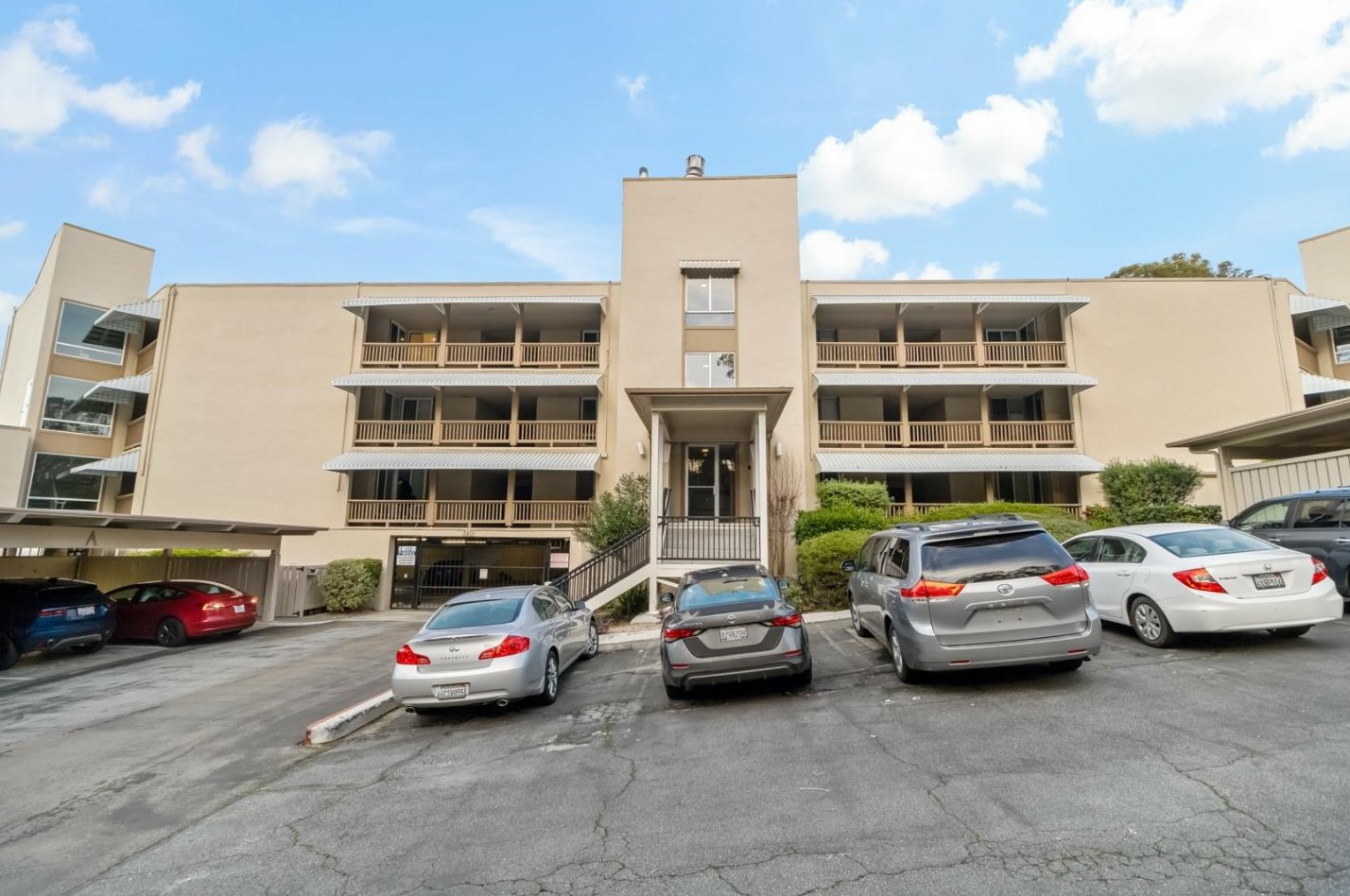340 Vallejo Dr 53, Millbrae, CA 94030