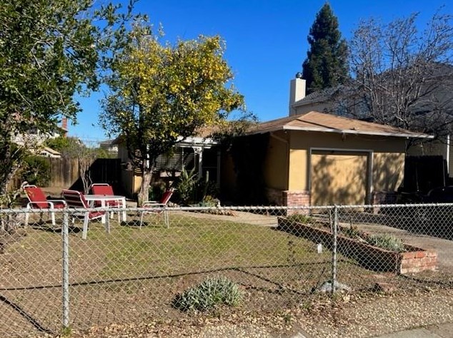 10038 Peninsula Ave, Cupertino, CA 95014