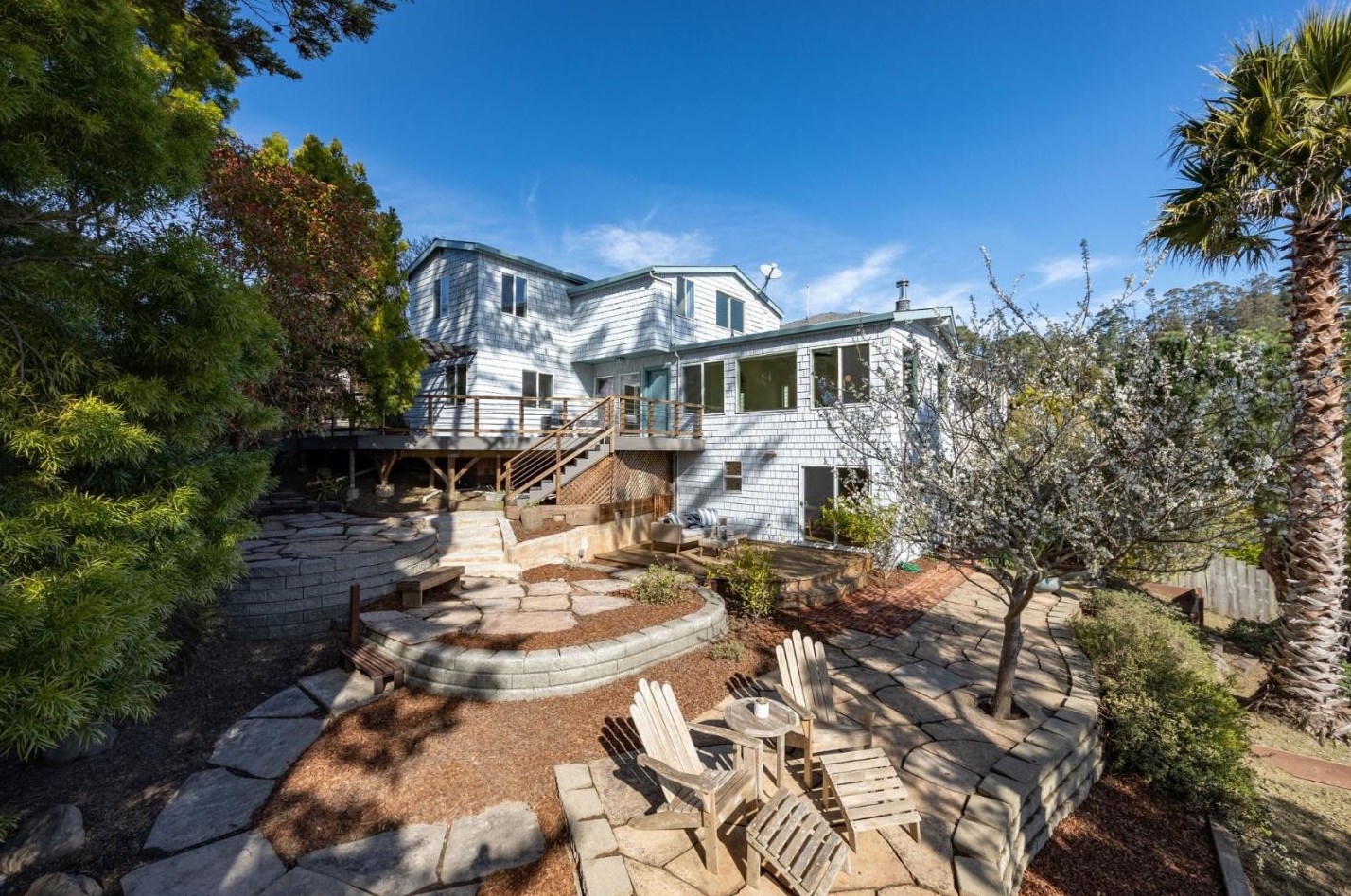 607 Ferdinand Ave, Princeton by the Sea, CA 94019