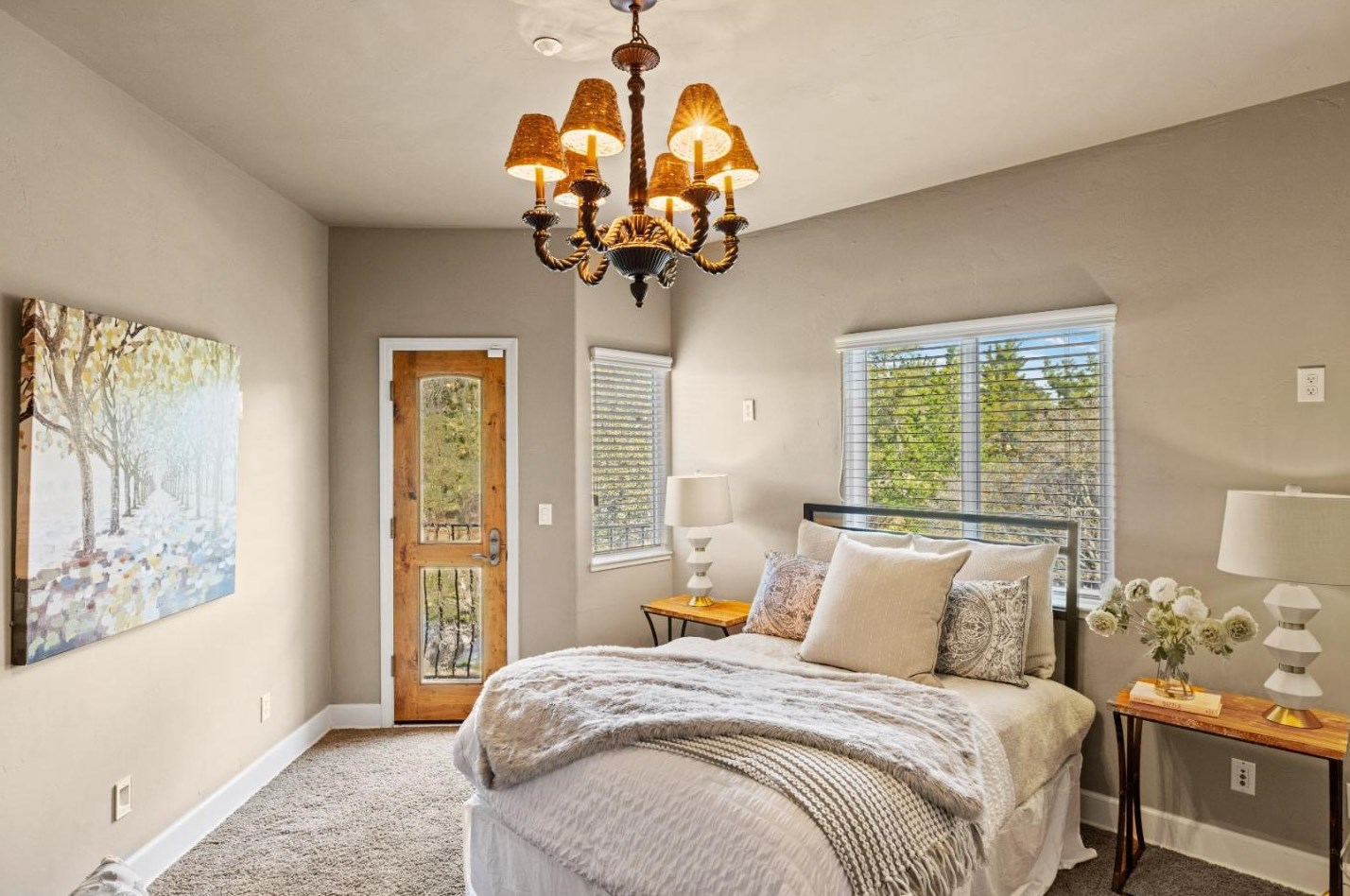 25300 El Camino Nuevo, Monterey CA  93940-6683 exterior