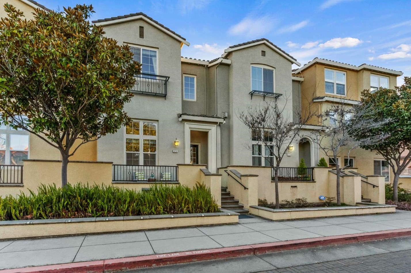 20320 Town Center Ln 830, Cupertino, CA 95014