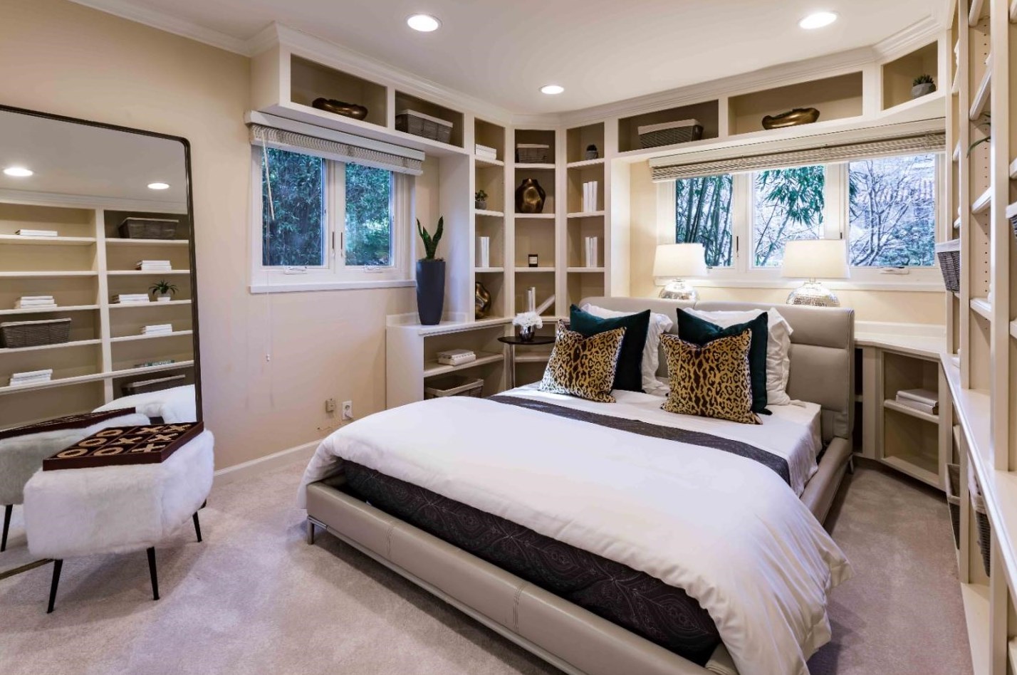 2327 Olympic Ave, Menlo Park CA  94025-6733 exterior