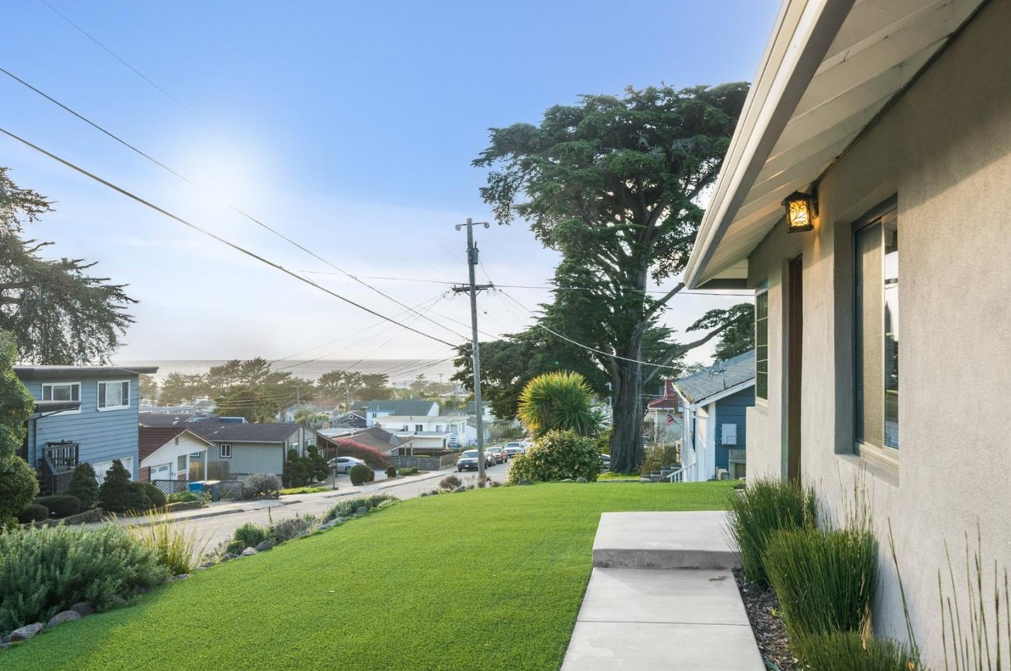 363 Bancroft Way, Pacifica, CA 94044