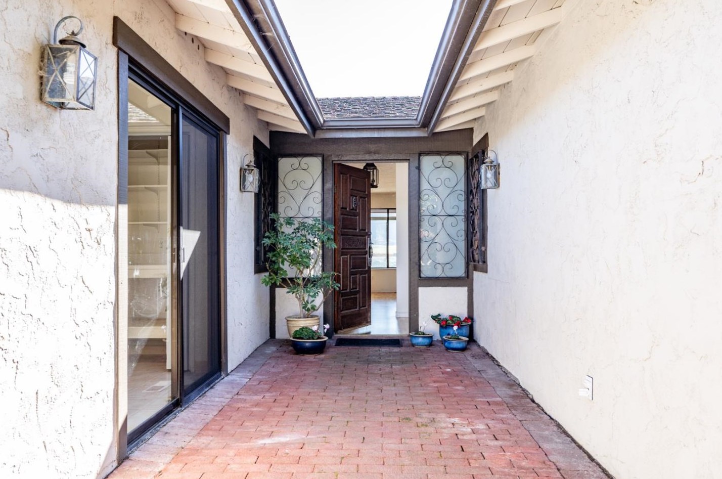 26095 Dougherty Pl, Carmel, CA 93923