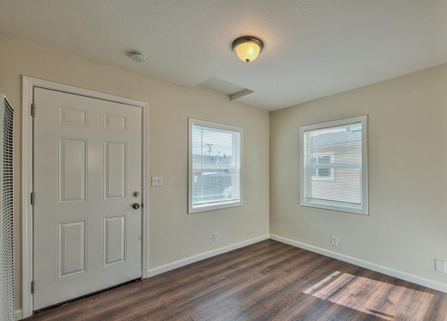 1126 Pacific Ave, Salinas CA  93905-1114 exterior