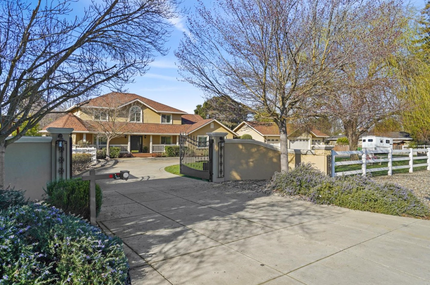 13345 Foothill Ave, San Martin, CA 95046