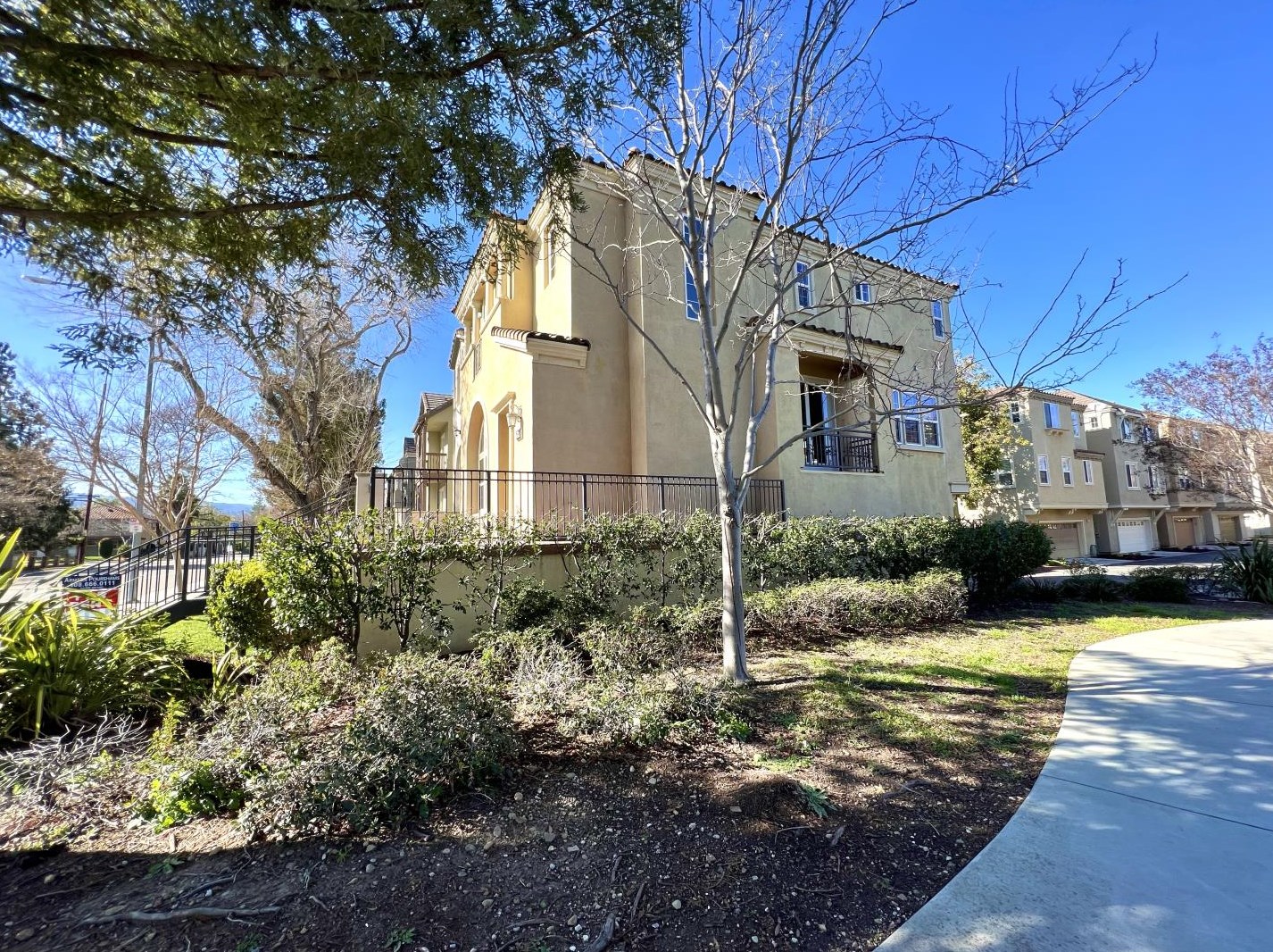 2237 Samaritan Dr, San Jose, CA 95124