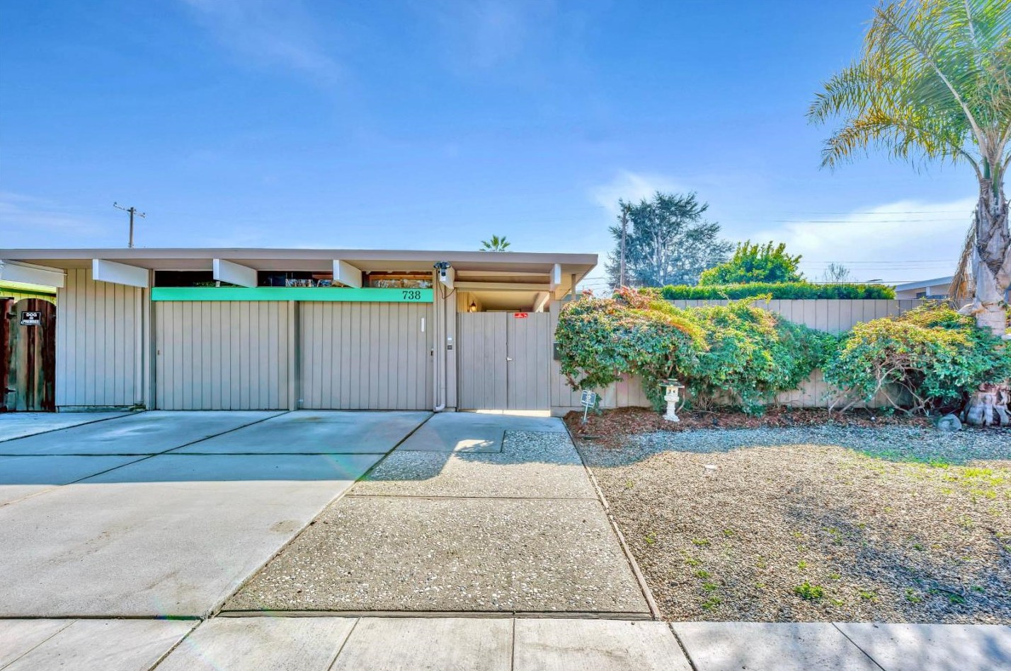 738 E Charleston Rd, Palo Alto, CA 94303