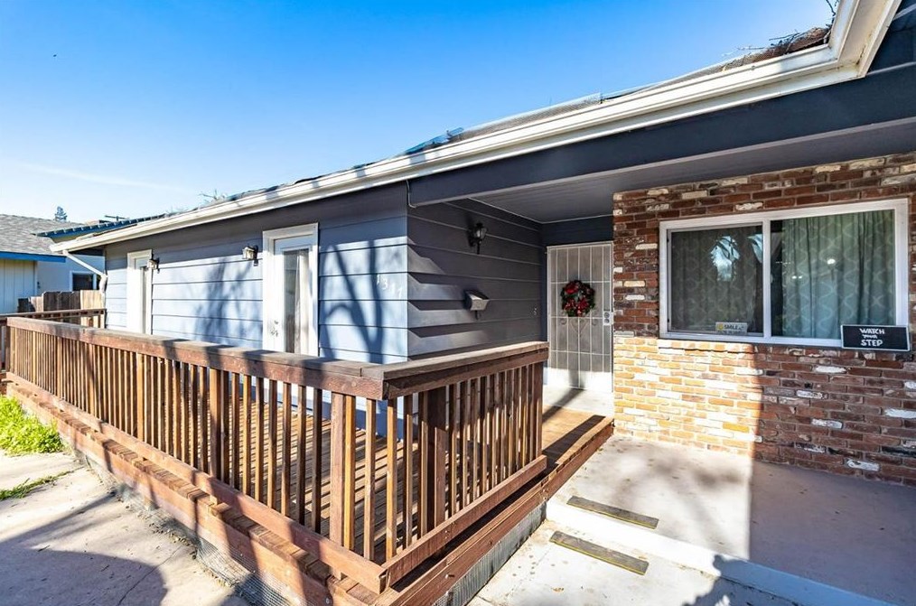 1317 Morada Dr, Modesto, CA 95350