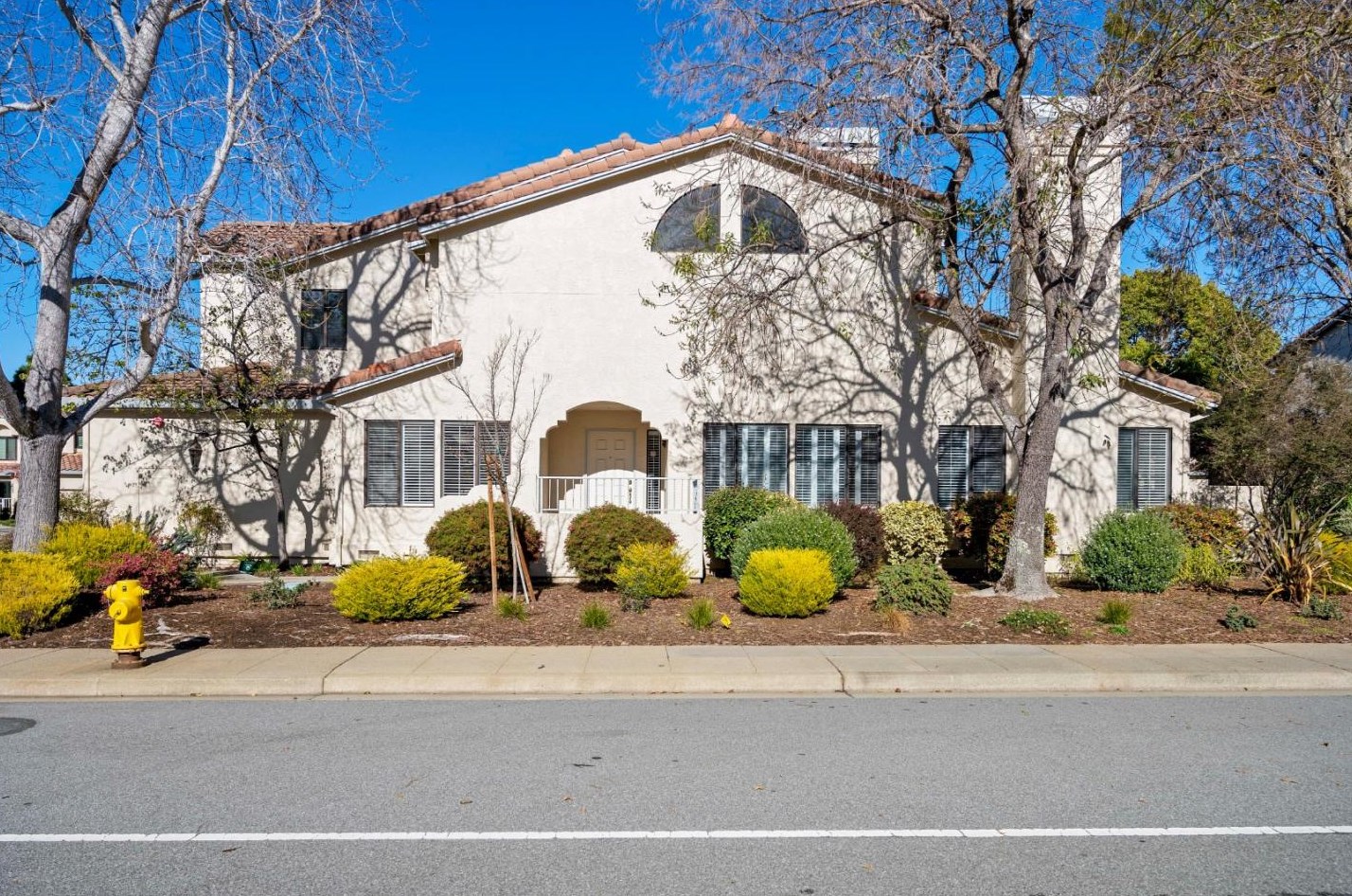 1 Iris Ln, San Carlos, CA 94070