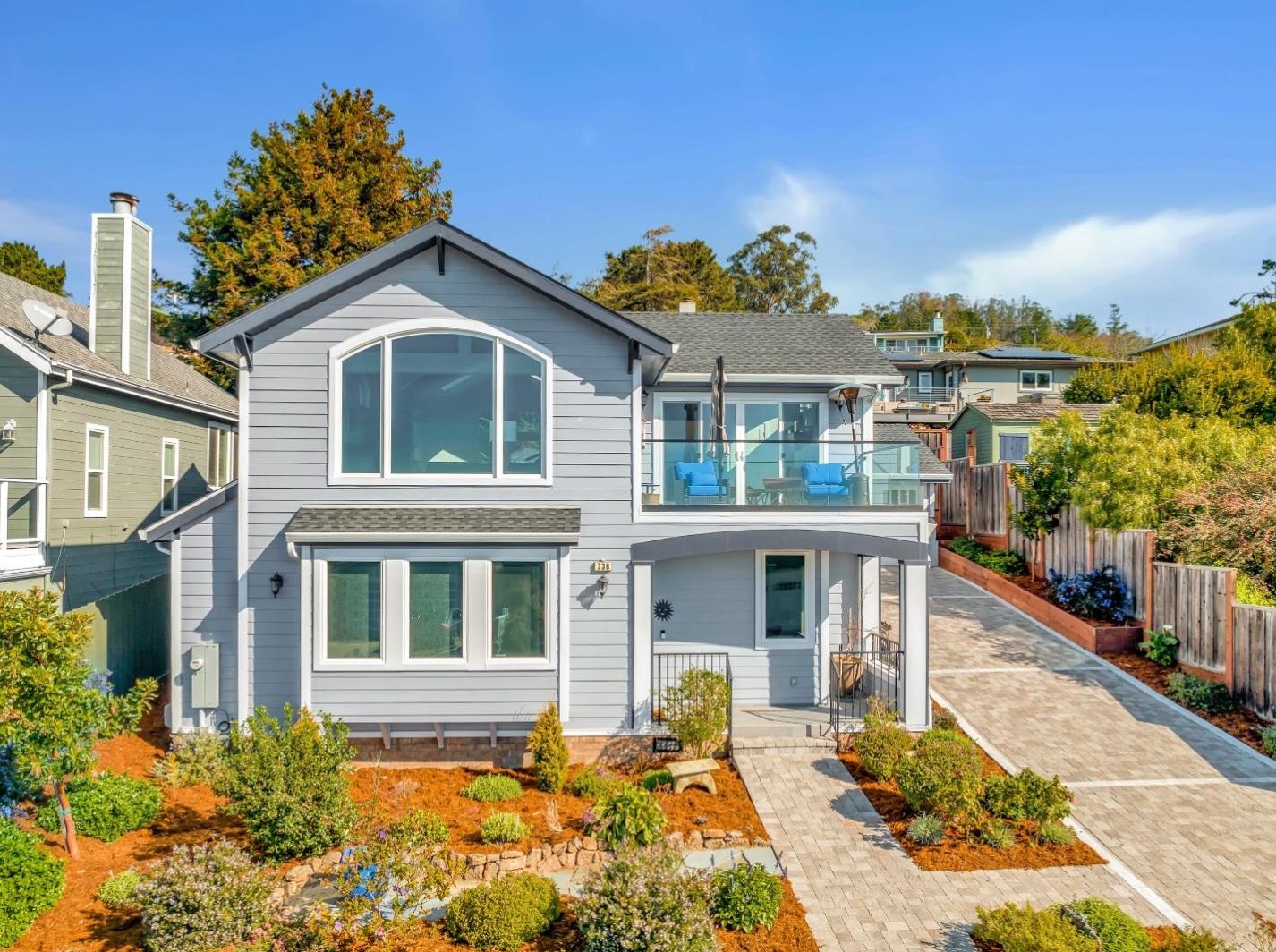 736 San Carlos Ave, El Granada, CA 94018