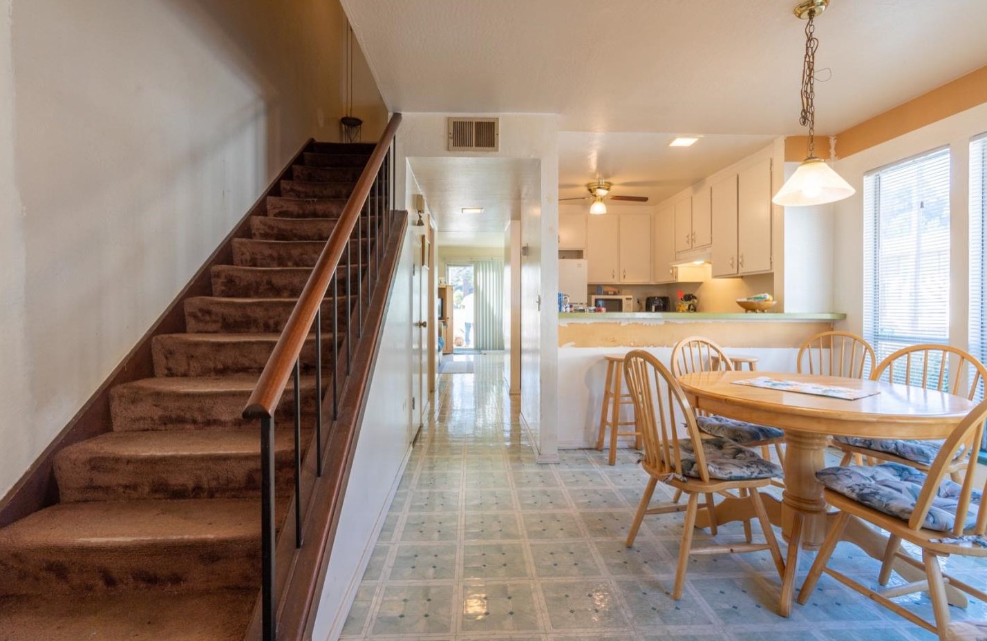 1310 Poplar Ave, Pacifica, CA 94044