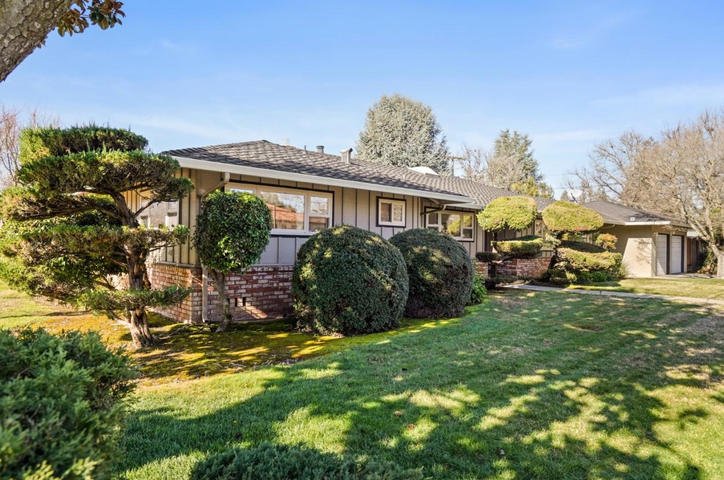 7481 Princevalle St, Gilroy, CA 95020