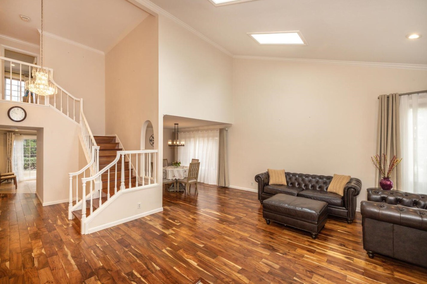 1123 Farragut Blvd, San Mateo, CA 94404-3611