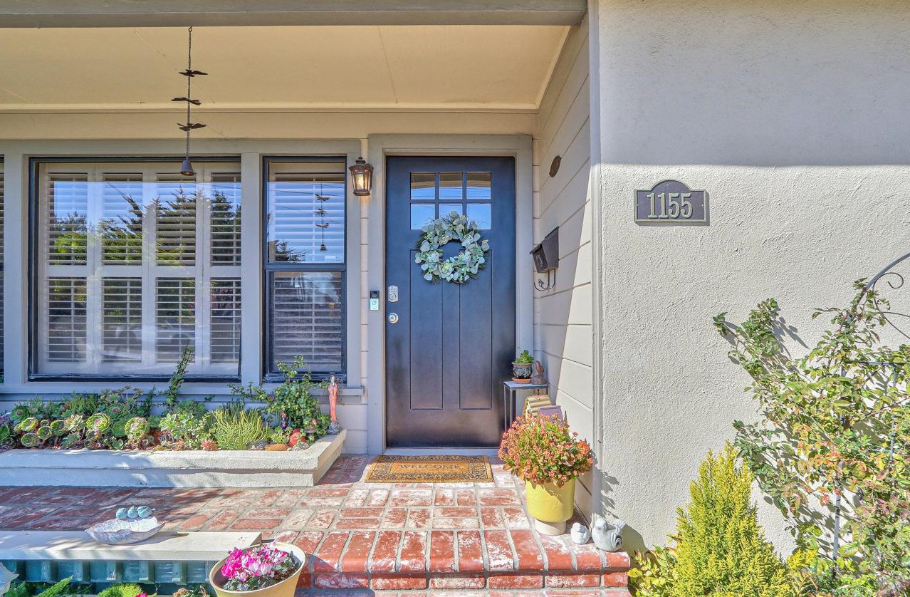 1155 Shafer St, Seaside, CA 93955-5936