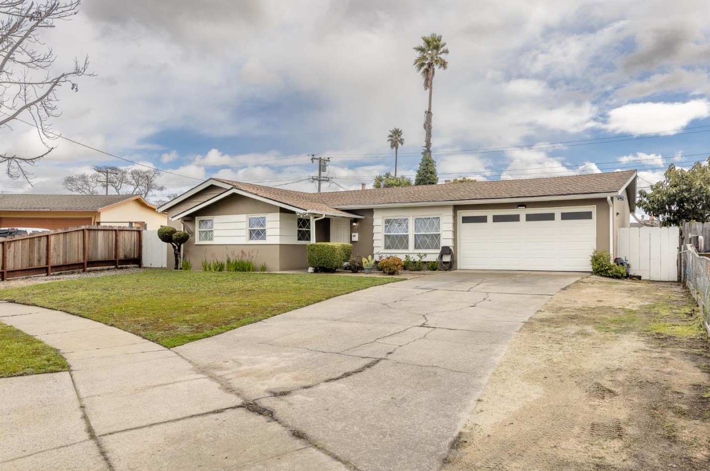 320 Pingree Way, Salinas, CA 93906